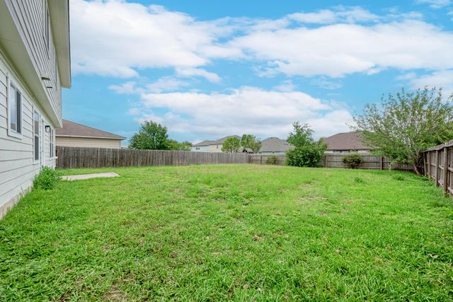 125 Holland ST, Hutto, TX 78634