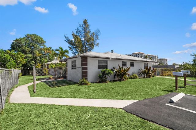 400 NE 2nd Street, Boynton Beach, FL 33435