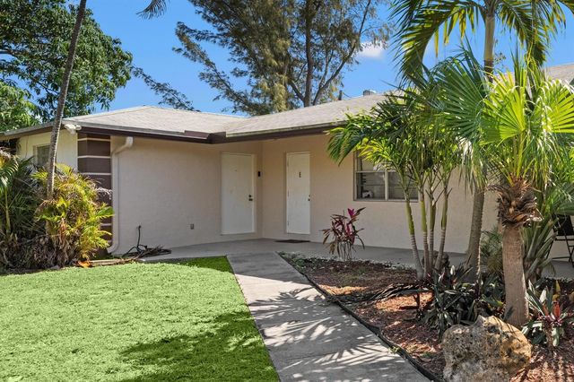 400 NE 2nd Street, Boynton Beach, FL 33435