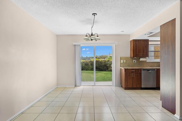 400 NE 2nd Street, Boynton Beach, FL 33435