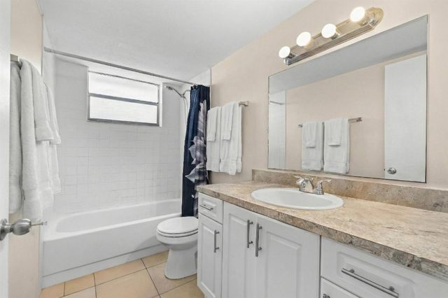 400 NE 2nd Street, Boynton Beach, FL 33435