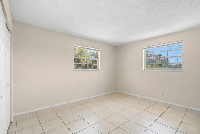 400 NE 2nd Street, Boynton Beach, FL 33435
