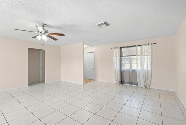 400 NE 2nd Street, Boynton Beach, FL 33435