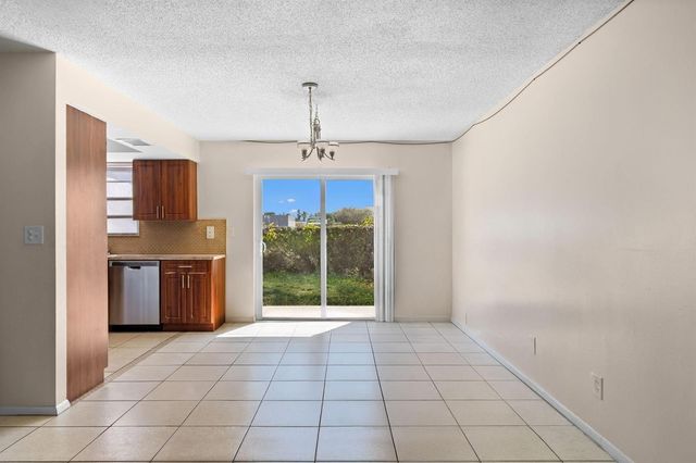 400 NE 2nd Street, Boynton Beach, FL 33435
