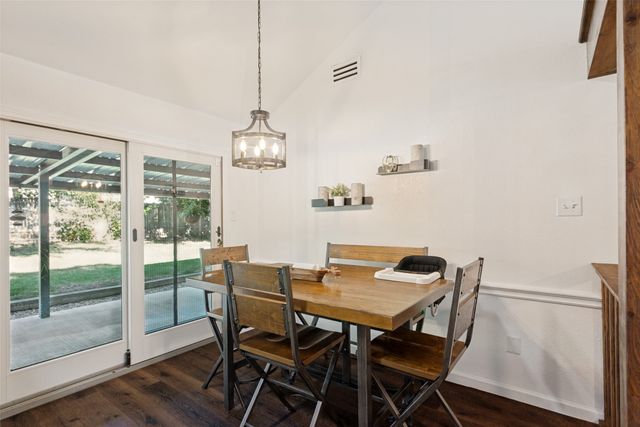 609 Henderson Street, Joshua, TX 76058
