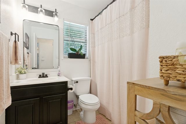 609 Henderson Street, Joshua, TX 76058