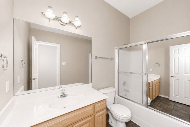 2230 Park Hurst Drive, Arlington, TX 76001