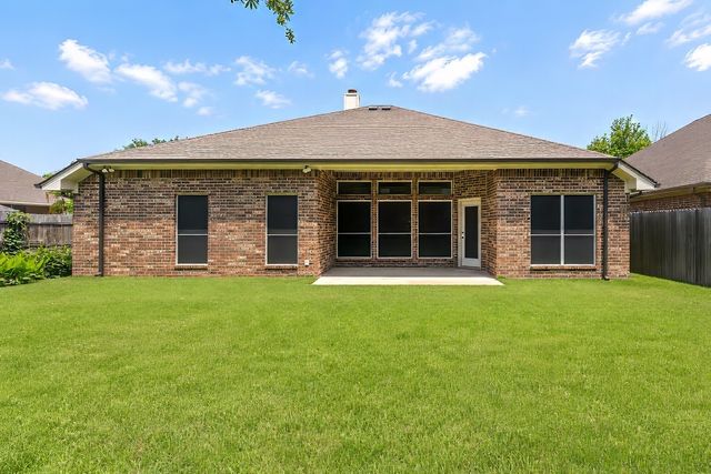 2230 Park Hurst Drive, Arlington, TX 76001