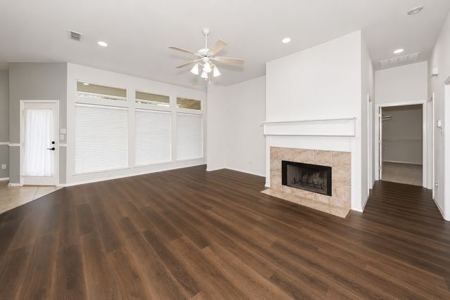 2230 Park Hurst Drive, Arlington, TX 76001