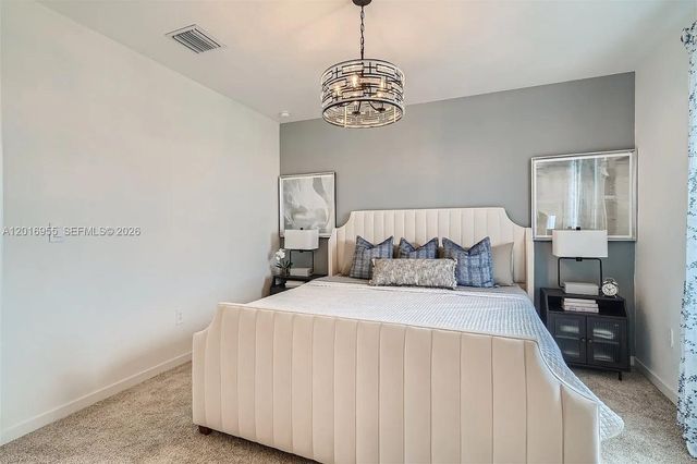 450 NE 12th St, Florida City, FL 33034