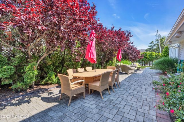 919 N Ocean Avenue, Mantoloking, NJ 08738