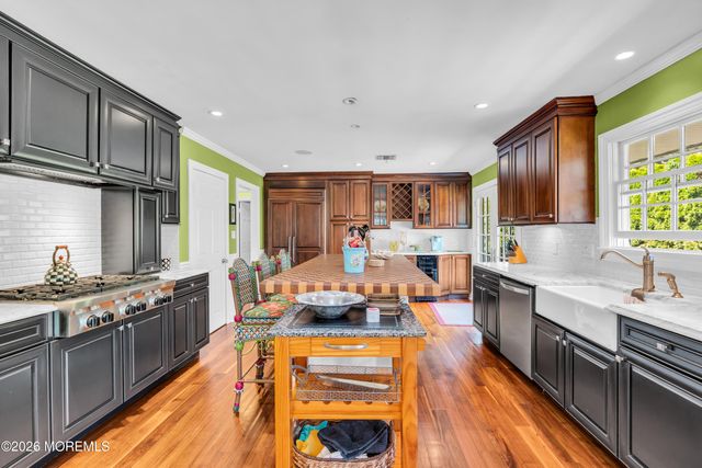 919 N Ocean Avenue, Mantoloking, NJ 08738