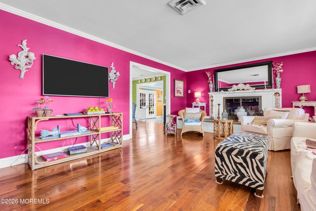 919 N Ocean Avenue, Mantoloking, NJ 08738
