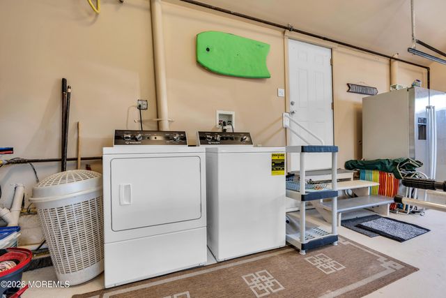 919 N Ocean Avenue, Mantoloking, NJ 08738