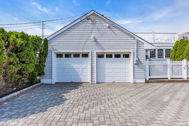 919 N Ocean Avenue, Mantoloking, NJ 08738