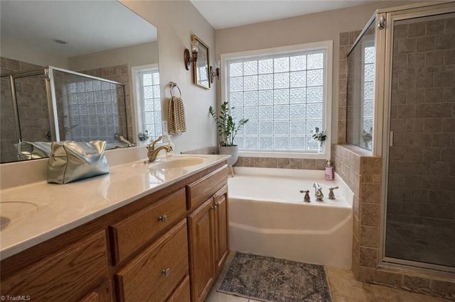 119 Alexandria Lane, Thomasville, NC 27360