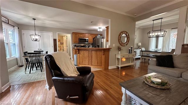119 Alexandria Lane, Thomasville, NC 27360