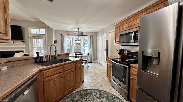 119 Alexandria Lane, Thomasville, NC 27360