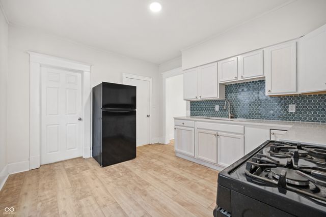 121 N Bradley Avenue, Indianapolis, IN 46201