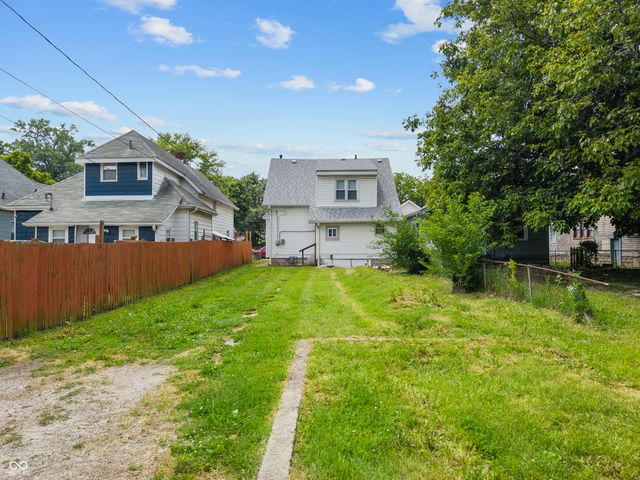 121 N Bradley Avenue, Indianapolis, IN 46201