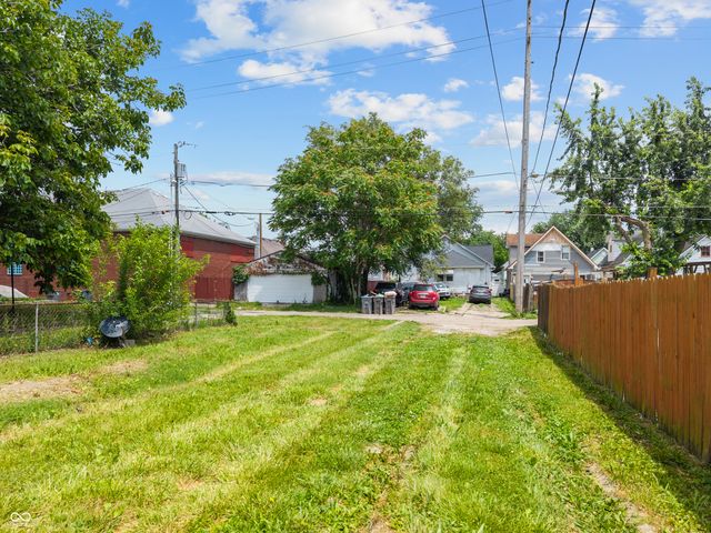 121 N Bradley Avenue, Indianapolis, IN 46201