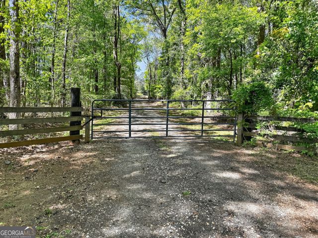 1360 Luella Road, Locust Grove, GA 30248