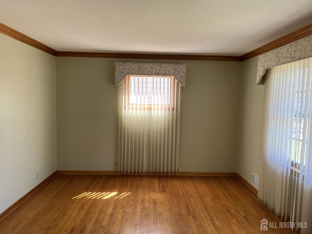 30 Cypress Street, Carteret, NJ 07008