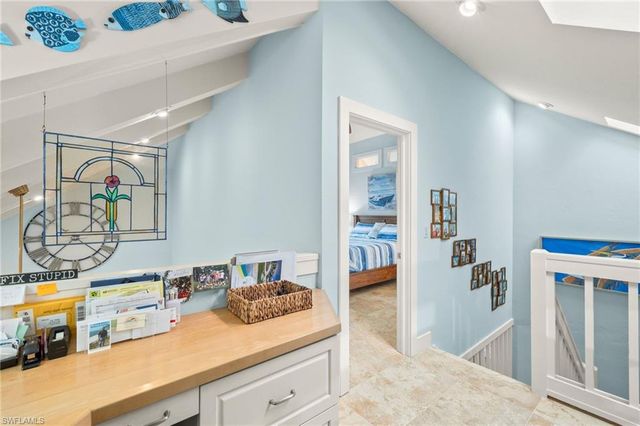 272 Ferry Landing DR, Sanibel, FL 33957