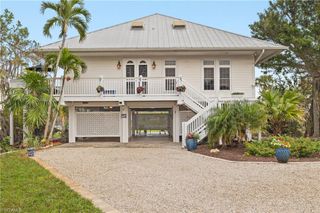 272 Ferry Landing DR, Sanibel, FL 33957