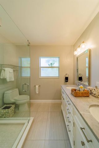 225 Russlyn Drive, West Palm Beach, FL 33405