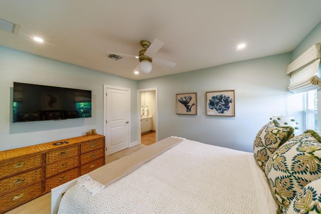 225 Russlyn Drive, West Palm Beach, FL 33405