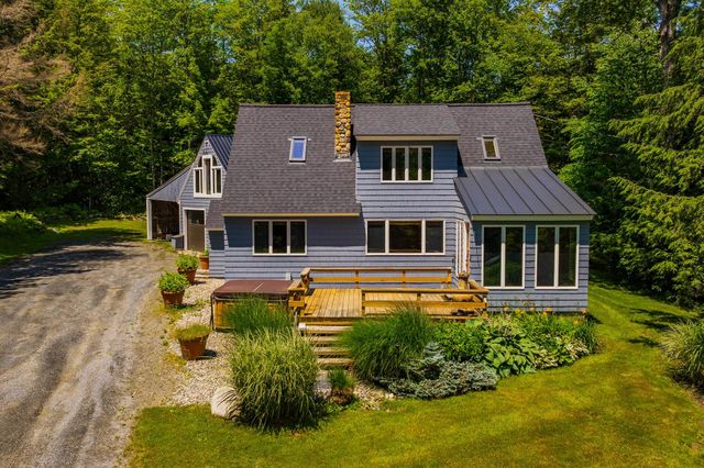 1886 Winhall Hollow Road, Londonderry, VT 05155