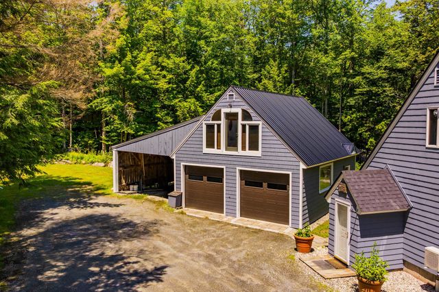 1886 Winhall Hollow Road, Londonderry, VT 05155