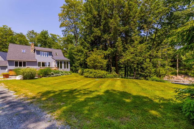 1886 Winhall Hollow Road, Londonderry, VT 05155