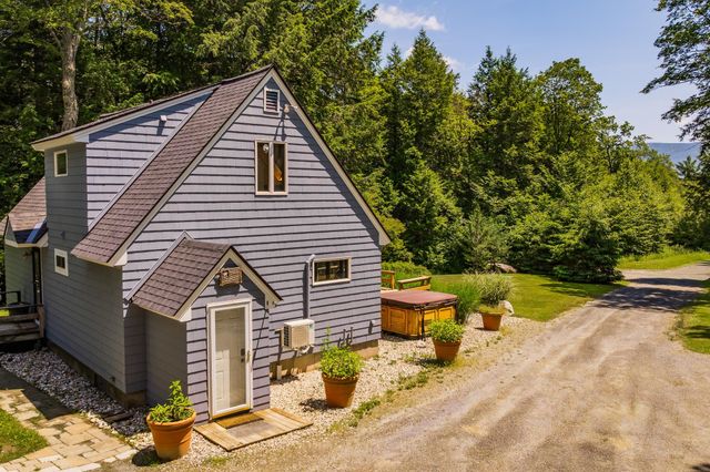 1886 Winhall Hollow Road, Londonderry, VT 05155