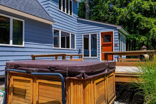 1886 Winhall Hollow Road, Londonderry, VT 05155