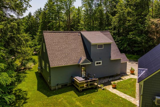 1886 Winhall Hollow Road, Londonderry, VT 05155