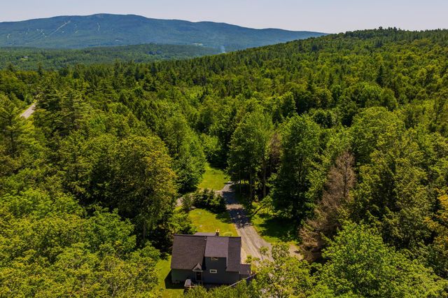 1886 Winhall Hollow Road, Londonderry, VT 05155