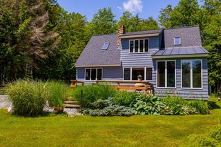 1886 Winhall Hollow Road, Londonderry, VT 05155