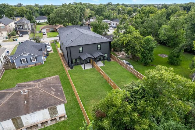 4435 Maggie Street B, Houston, TX 77051