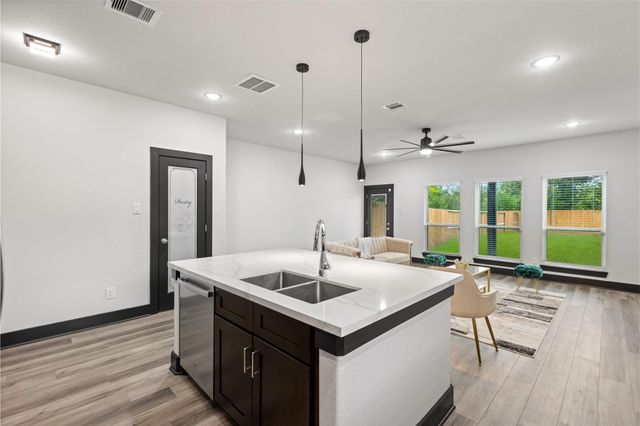 4435 Maggie Street B, Houston, TX 77051