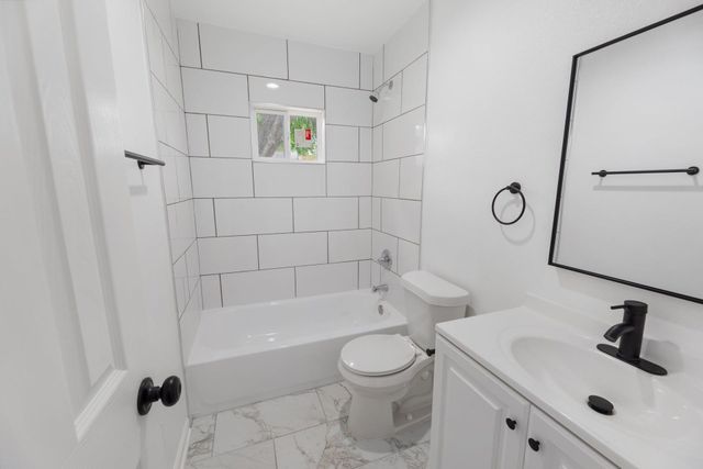 404 Middle LN, Austin, TX 78753