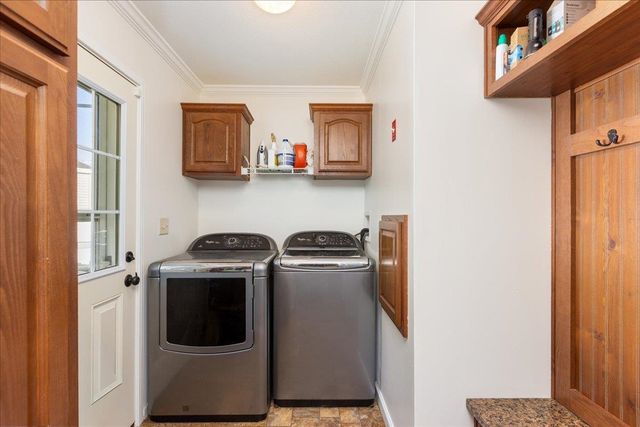 30 Eglin Boulevard, Londonderry, NH 03053