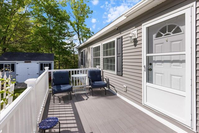 30 Eglin Boulevard, Londonderry, NH 03053