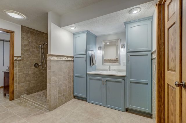 15912 Cascade Path, Rosemount, MN 55068