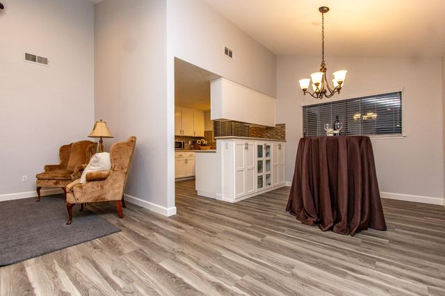 2249 Camborne Dr, Modesto, CA 95356