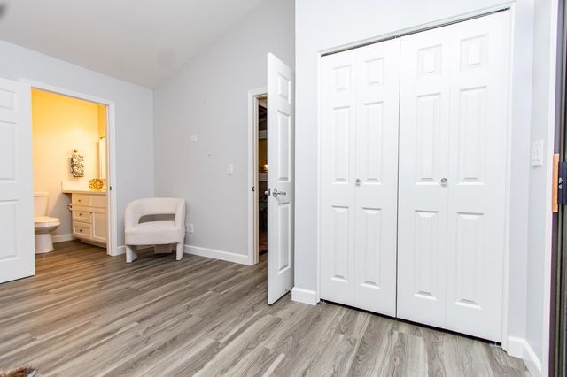 2249 Camborne Dr, Modesto, CA 95356