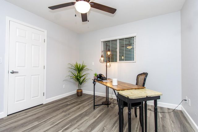 2249 Camborne Dr, Modesto, CA 95356