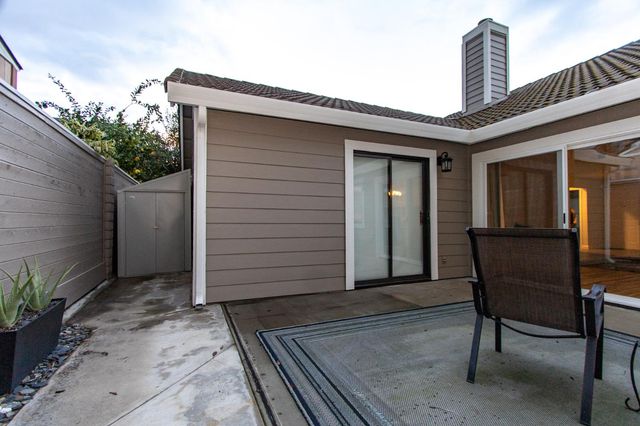 2249 Camborne Dr, Modesto, CA 95356