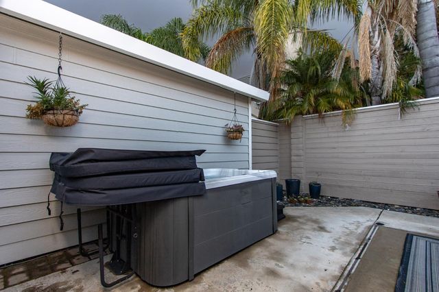 2249 Camborne Dr, Modesto, CA 95356